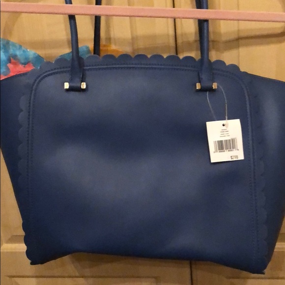 Bag - Picture 3 of 7